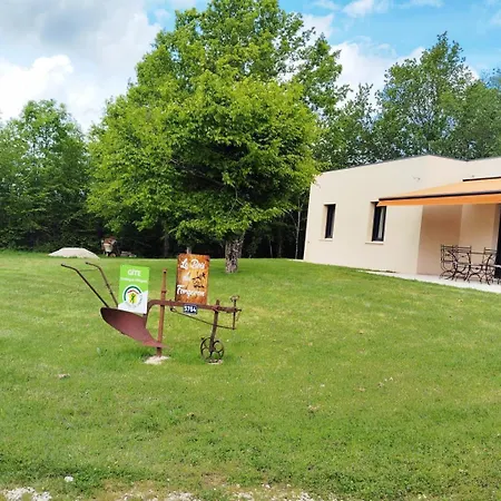 Le Bois Du Forgeron Сasa de vacaciones *