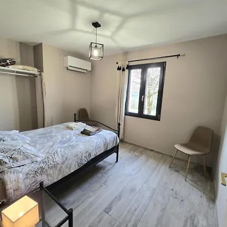 펜션 Le Bois Du Forgeron 사흘라 라 카네다